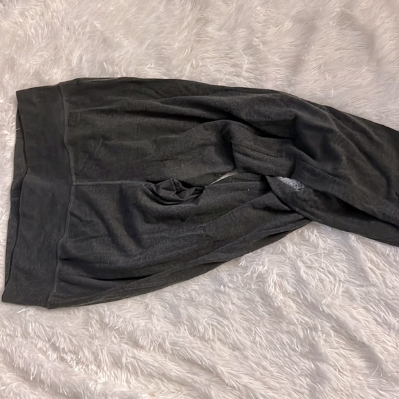 Grey Leggings - Picture 4 of 4